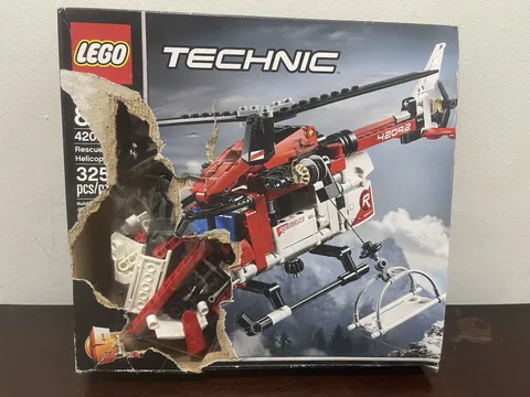 LEGO TECHNIC: Rescue Helicopter (42092) Damaged Box 100% Complete Sealed Bags