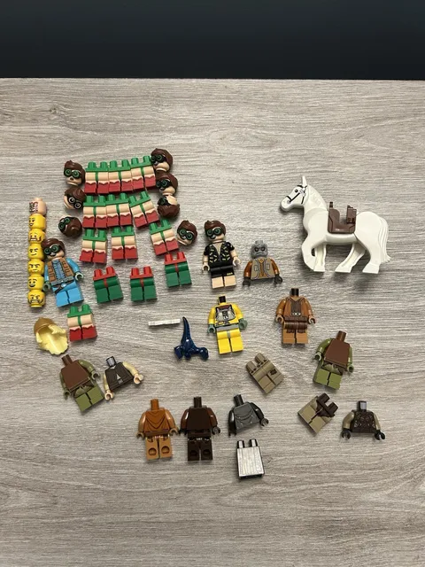 LEGO Minifigure Parts Lot Heads Torsos Legs Hairpieces Accessories & White Horse
