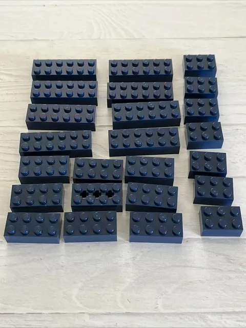 LEGO DARK BLUE LOT 24 PCS 2X6 2X4 2X3 BRICK VARIETY EARTH BLUE BUILDING PIECES