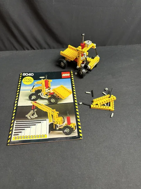 Lego 8040 Technic Universal Building Set Technic Building Set from 1984