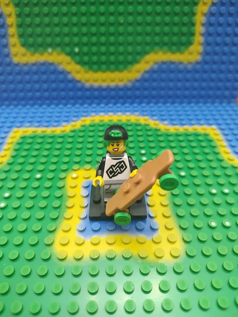 Lego CMF collectible minifigure series 27 longboarder 