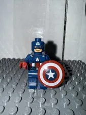 LEGO Sh0014 - Captain America - Dark Blue Suit with Dark Blue Belt, Dark Red Han