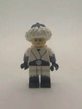 2022 LEGO Snow Guardian Minifigure Series 22 From Set 71032 