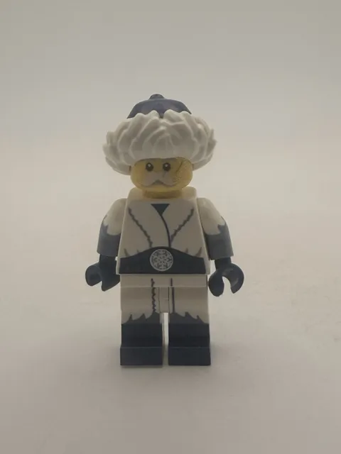 2022 LEGO Snow Guardian Minifigure Series 22 From Set 71032 