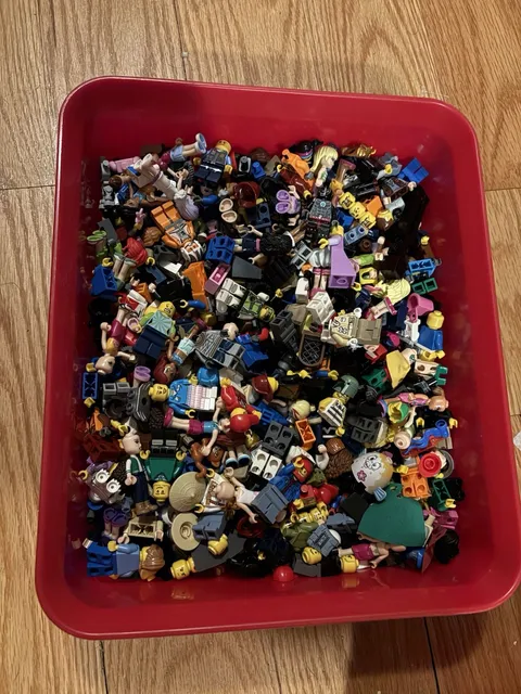 Huge 1 Lb 9 Oz LEGO Minifigure Bulk Lot Of  Figures Parts Accessories Star Wars