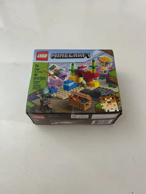 LEGO Minecraft: The Coral Reef (21164)