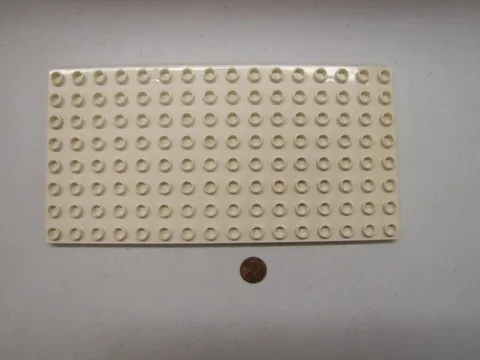 LEGO DUPLO WHITE BASE PLATE 8 x 16 Holes Pegs Dots Building Block Base 8x16