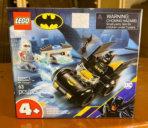 LEGO Super Heroes: Batman & Batmobile Vs. Mr. Freeze 76301 - Brand New!