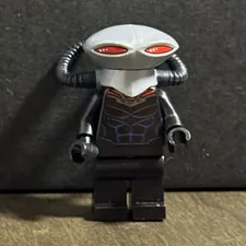 LEGO Marvel Super Heroes Mysterio Minifigure Black Suit Red Eyes 1-Piece