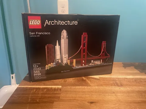 LEGO Architecture Skylines San Francisco 21043 Set 565 pcs BRAND NEW + SEALED