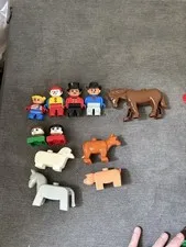 Lot of 11  LEGO Duplo Figures Farm Animals and People Cowboy, Ringmaster, Clown