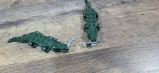 LEGO 2X Minifigure Animal Dark Green Alligators Crocodile with 8 Teeth w Fish
