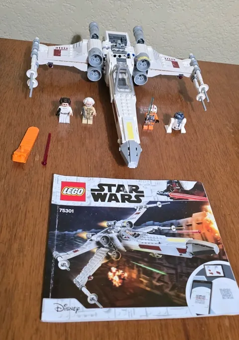 LEGO Star Wars 75301 Luke Skywalker's X-Wing Fighter 100% Complete w/ Manual