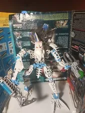 LEGO BIONICLE: Thok (8905) with one(1) zamor sphere