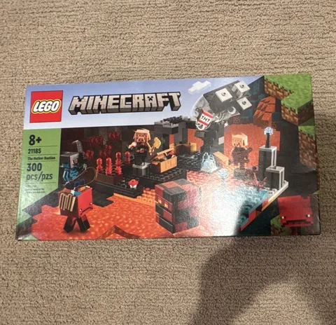 LEGO Minecraft The Nether Bastion 21185 Complete Set 300 pcs Ages 8+