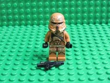 LEGO Airborne Clone Trooper Minifigure - 75089 Star Wars Geonosis GA33