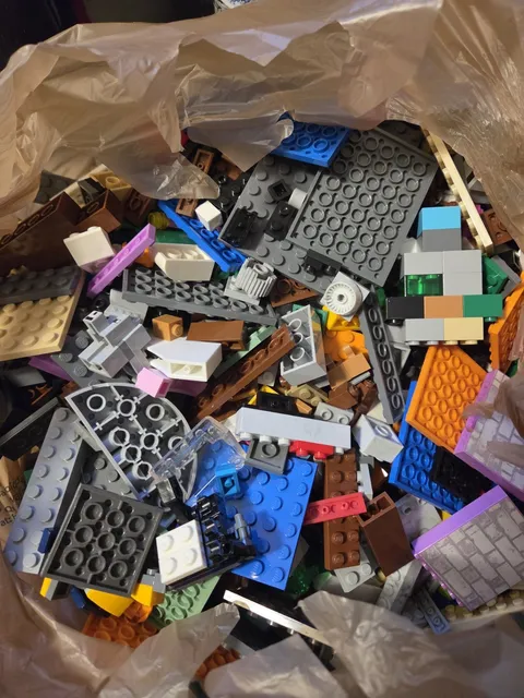 5lbs legos & mini figures