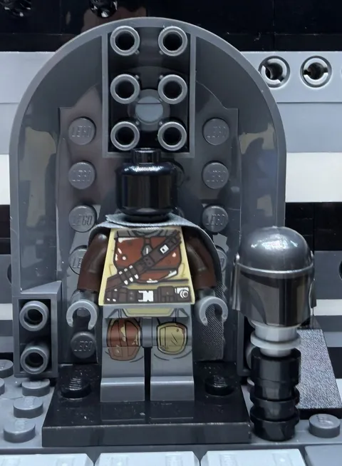 LEGO Star Wars Mandalorian Din Djarin sw1242 Printed Arms Minifigure 75331