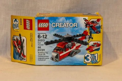 LEGO CREATOR: Red Thunder (31013) - 100% Complete