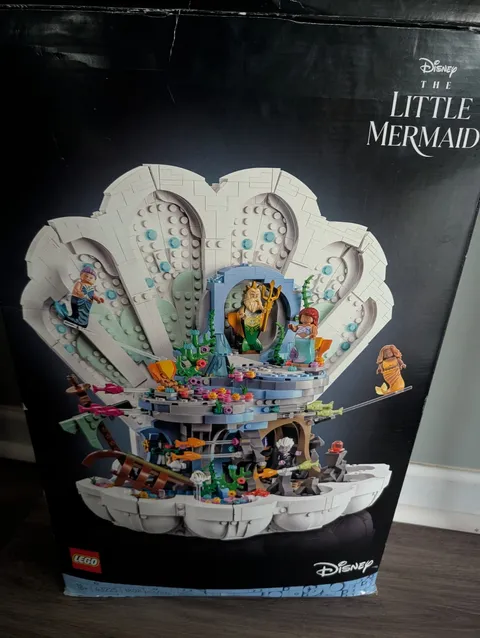 LEGO Disney The Little Mermaid Royal Clamshell 43225 1808 pcs Set