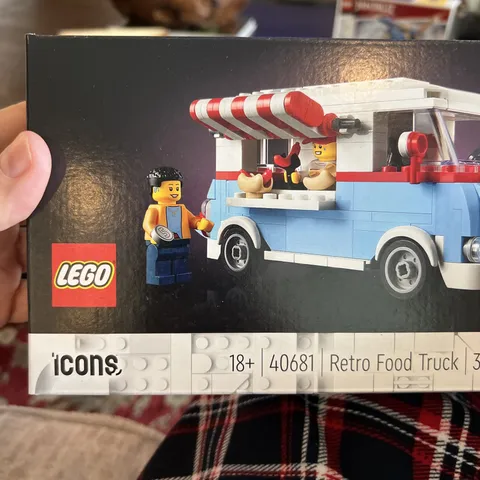 LEGO 40681 Retro Food Truck Promo Set -Limited release - NEW SEALED ~ Free Ship