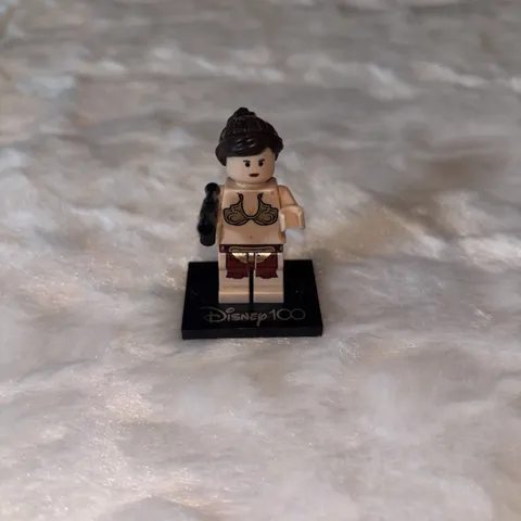 LEGO Star Wars Minifigure sw0085 Princess Leia Slave Leia Jabbas Barge 6210