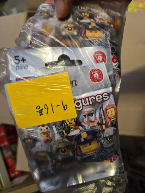 LEGO 71000 Collectible Minifigures Series 9 – Complete Set of 16 (2013)
