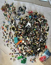 lego lot 7,5+ kg with 70+ minifugures buildable