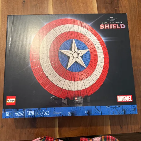 Lego 76262 Marvel Captain America's Shield NIB New Sealed Retired