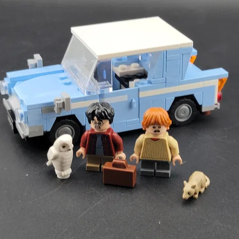 LEGO Harry Potter: Flying Ford Anglia (76424) - 100% COMPLETE Harry Ron