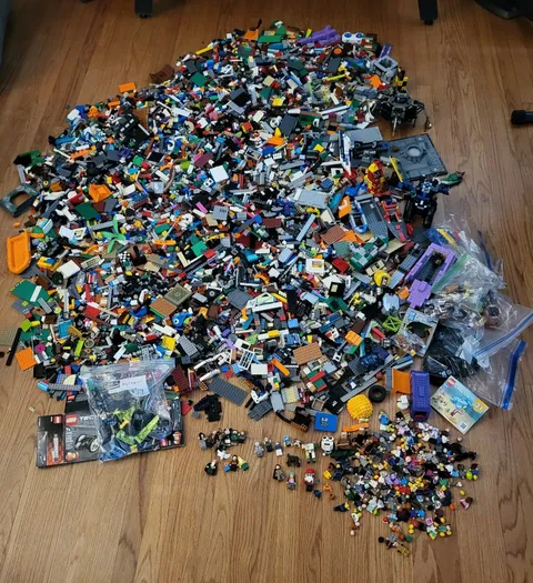 LEGO Mix LOT Harry Potter Technic Creator Minecraft Santa Minifigures 40 lbs