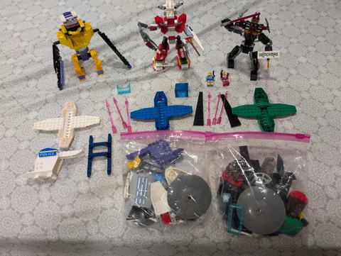 3 Lego Robots And 100+ Space parts (Space. Parts Washed And Lego)