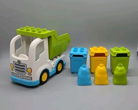 LEGO DUPLO 10945 Garbage Trash Cans Recycling Vehicle Green Blue Yellow
