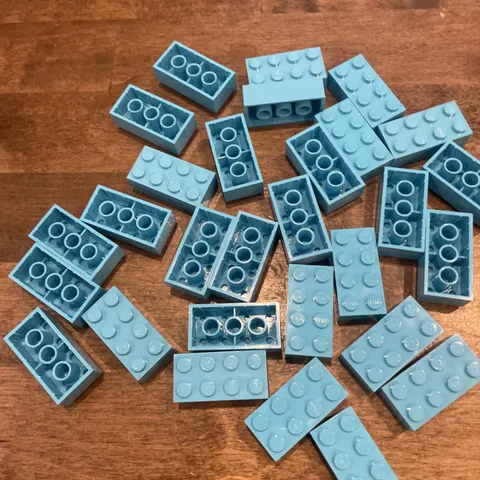 Lot of 25 - 3001 LEGO Parts Brick 2x4 MEDIUM AZURE Blue