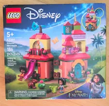 LEGO Disney Encanto Mini House 43261 Complete Set 186 pcs 5+ Brick Separator