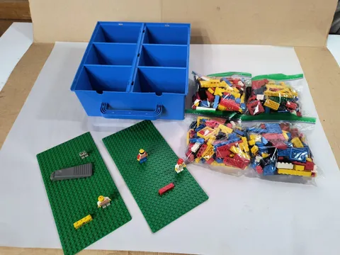 Vintage 1989 Lego Blue Storage Case W/Dividers Slide Tops & Minifigures & Blocks