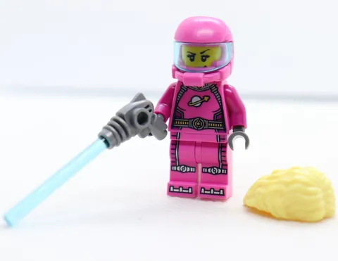 Intergalactic Girl Retro Space Raygun Series 6 CMF LEGO® Minifigure Mini Figure