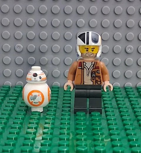 Lego Star Wars - Poe Dameron (Medium Nougat Jacket, Helmet) and BB-8 75297