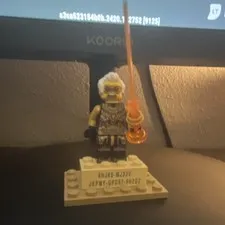 LEGO NINJAGO Ninjago Minifigure White Hair w/ Translucent Orange Sword