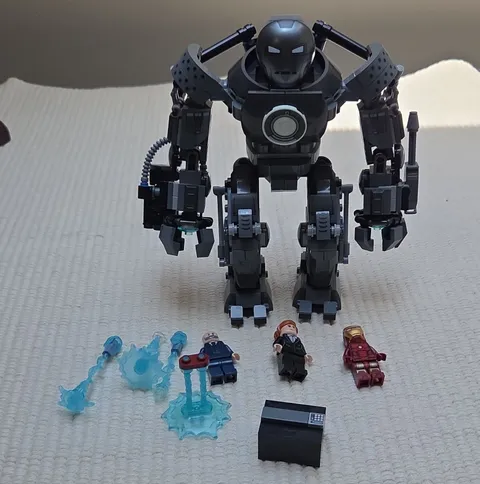 LEGO Marvel Iron man vs. Iron Monger