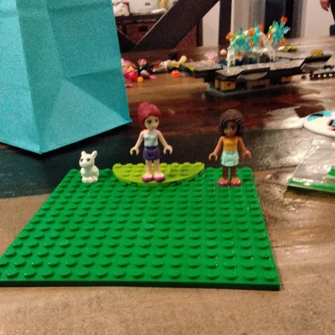 LEGO Friends Mini Doll Minifigure Lot of 3 with White Bunny Rabbit
