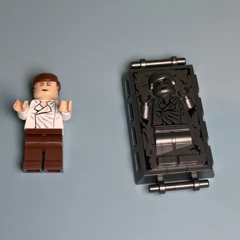 Lego Star Wars MinifigHan Solo in Carbonite sw0978 Han Solo Minifig sw0403 A8