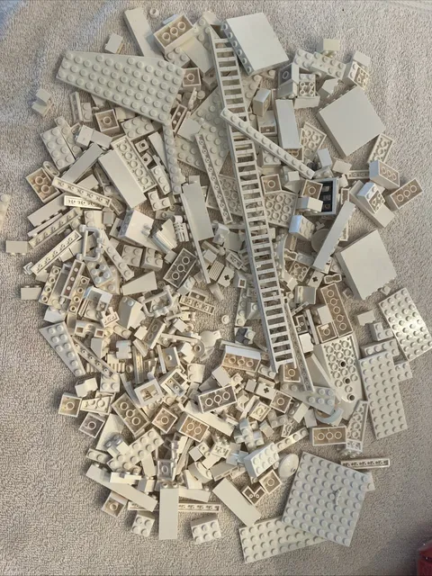 Lot of assorted White Lego bricks & pieces.  1 lbs.