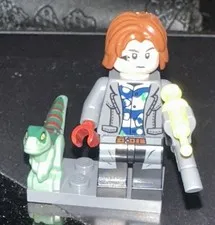 LEGO Jurassic World Rainn Delacourt Minifigure w/ Gun Baby Raptor jw077 - 76948