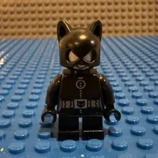 LEGO Catwoman Minifigure DC Super Heroes Short Legs 76061 sh243 Batman Micro CMF