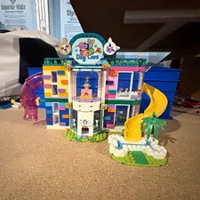 LEGO Friends Heartlake City Dog Care 41391 489pc Andrea Minidolls Slide