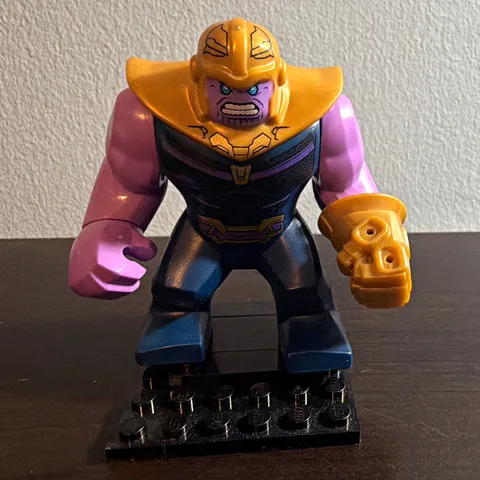 LEGO Marvel Thanos Bigfig With Gauntlet *NO STONES