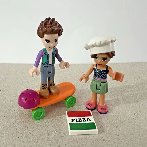 Lego Heartlake City Pizzeria Minifigures Olivia frnd539 Ethan frnd538 Chef 41705