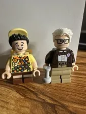 Lego Disney Pixar Up Russell and Carl Fredricksen Minifigure Lego Minifigures