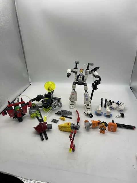 LEGO Exo-Force Lot Incomplete Sets w/ Mini Figures!